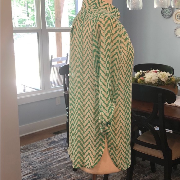 Chevron pattern blouse - Picture 3 of 4